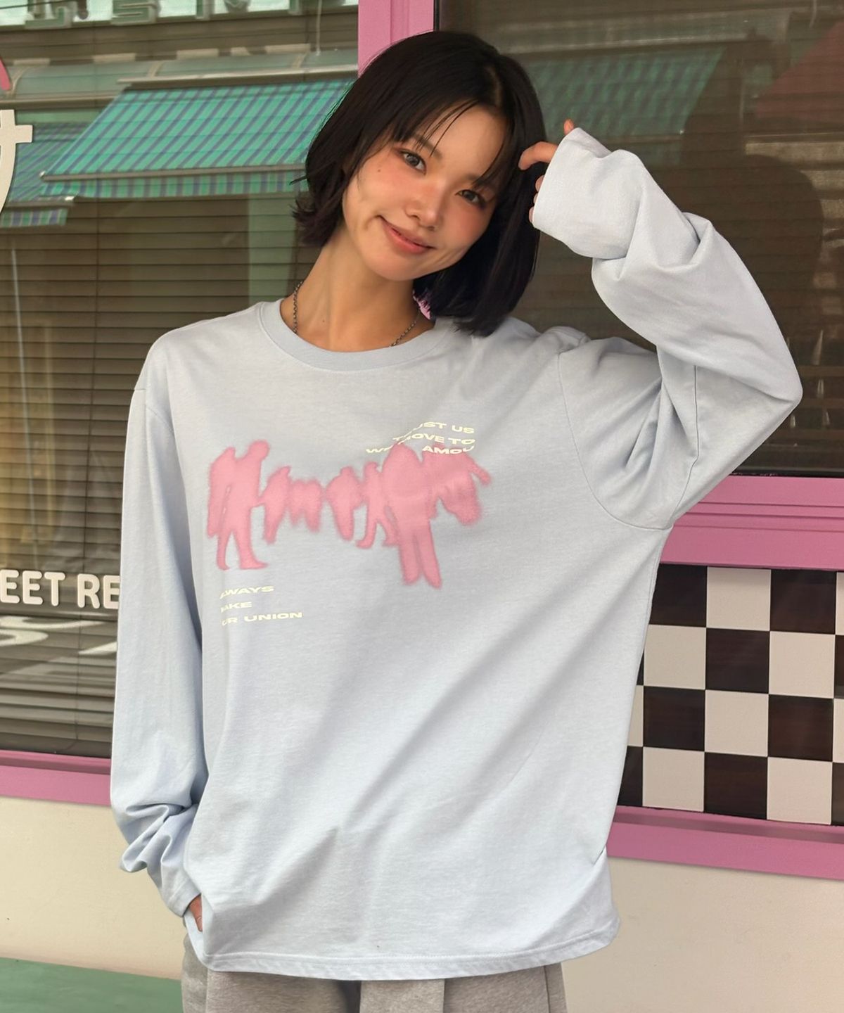 아모우(AMOU) Crowd Long Sleeve BABY BLUE