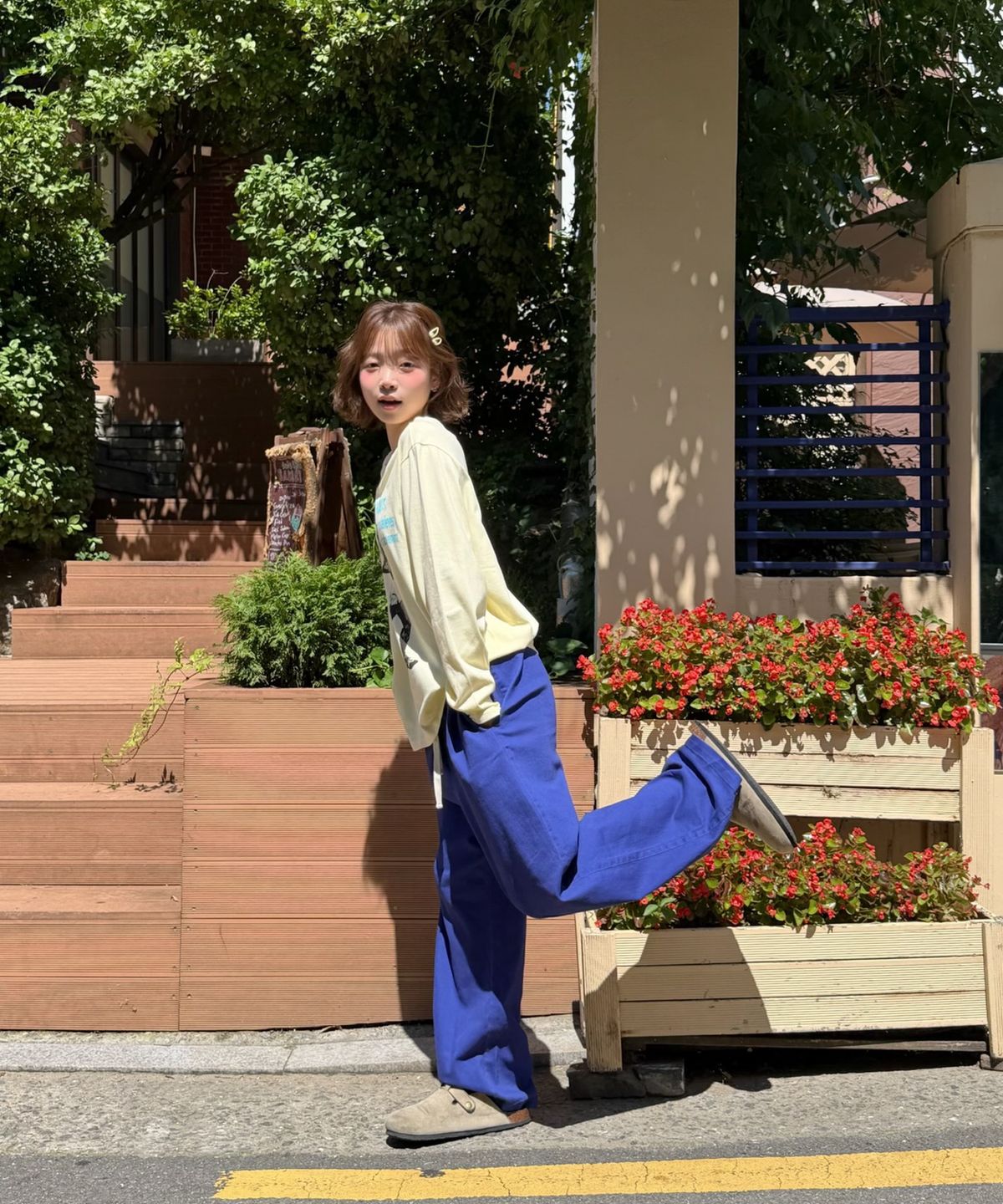 아모우(AMOU) Run the mile Long Sleeve LEMON