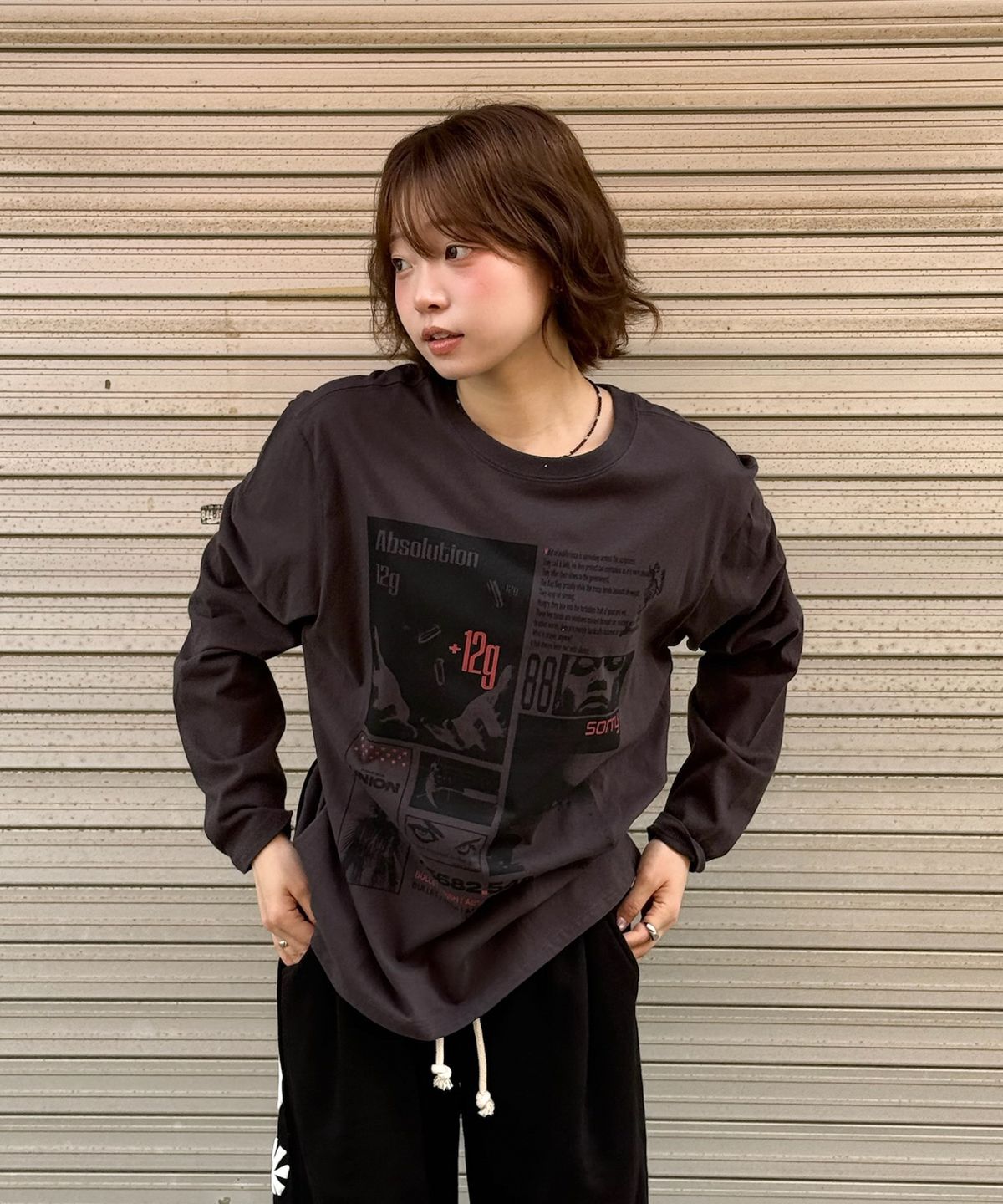 아모우(AMOU) 12 gram Long Sleeve CHACOAL GRAY