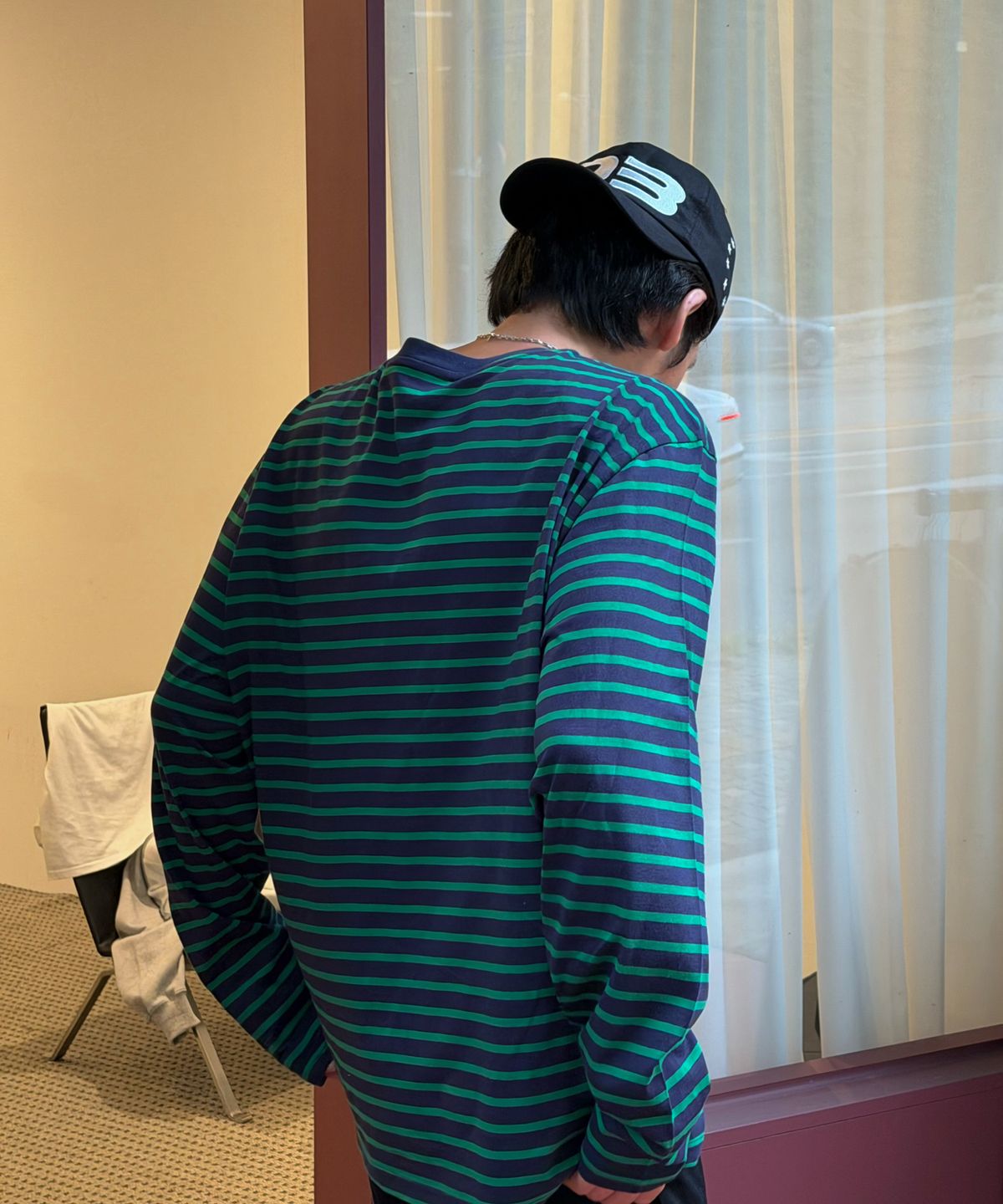 아모우(AMOU) Lettering Stripe Long Sleeve GREEN