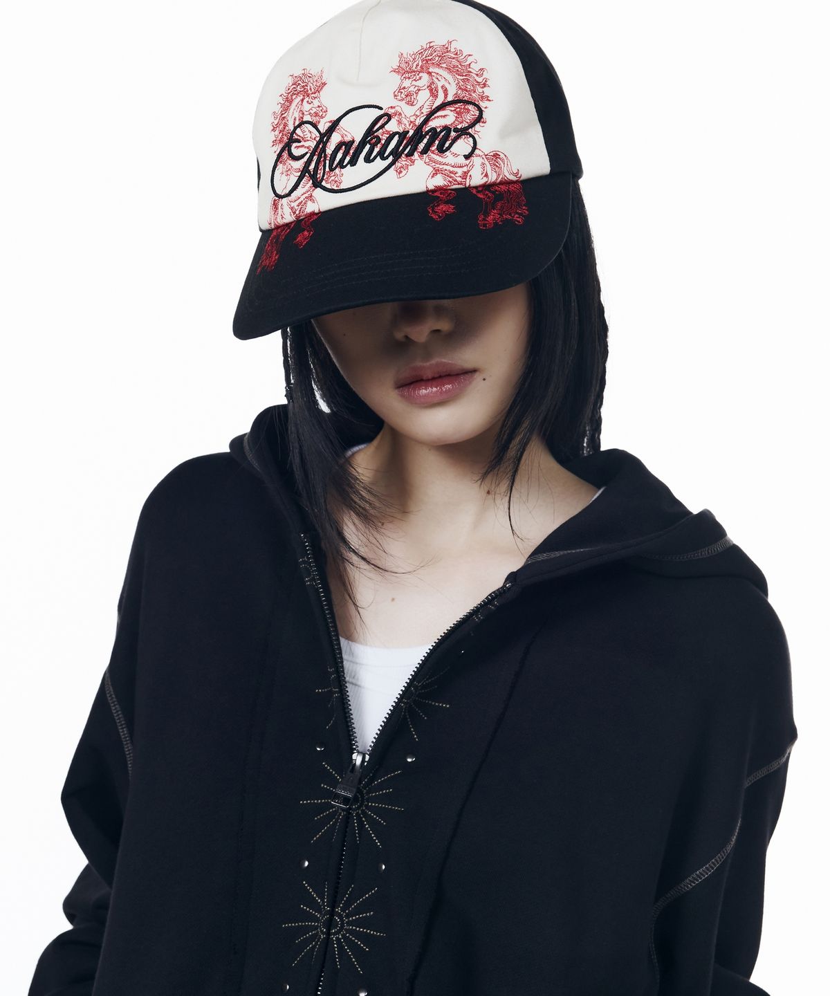 아캄(AAKAM) Tribal Twin Horse Cap (Black)