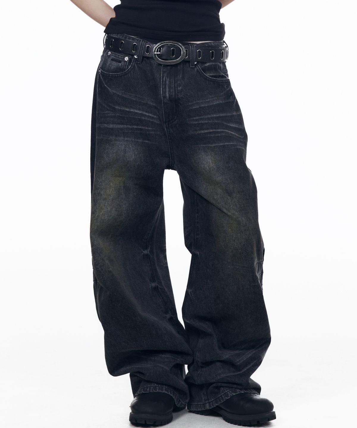 아캄(AAKAM) Washed Zipper Slit Denim Pants (Black)