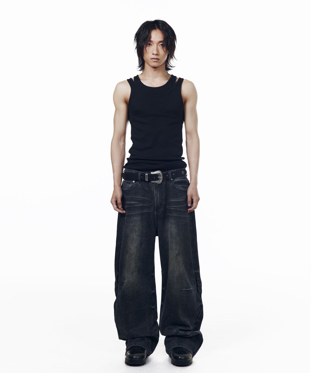 아캄(AAKAM) Washed Zipper Slit Denim Pants (Black)