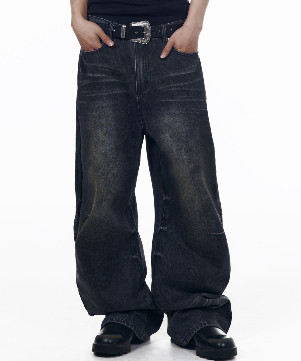 아캄(AAKAM) Washed Zipper Slit Denim Pants (Black)