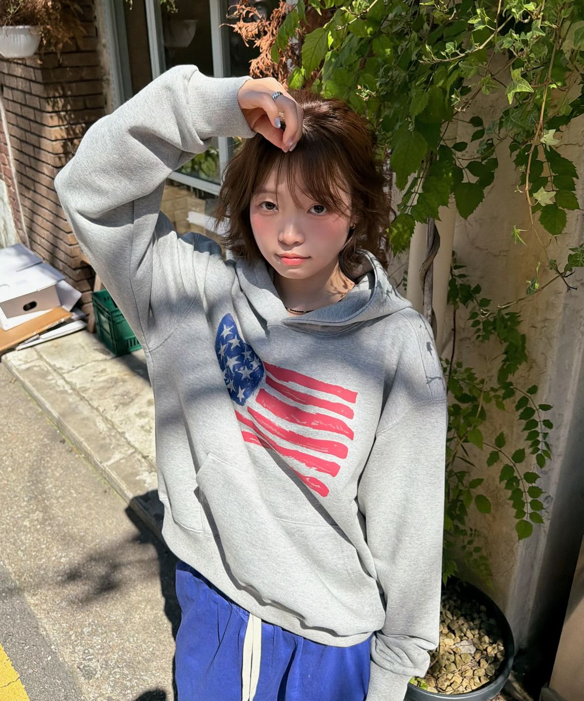 아모우(AMOU) USA Painted Hoodie GRAY