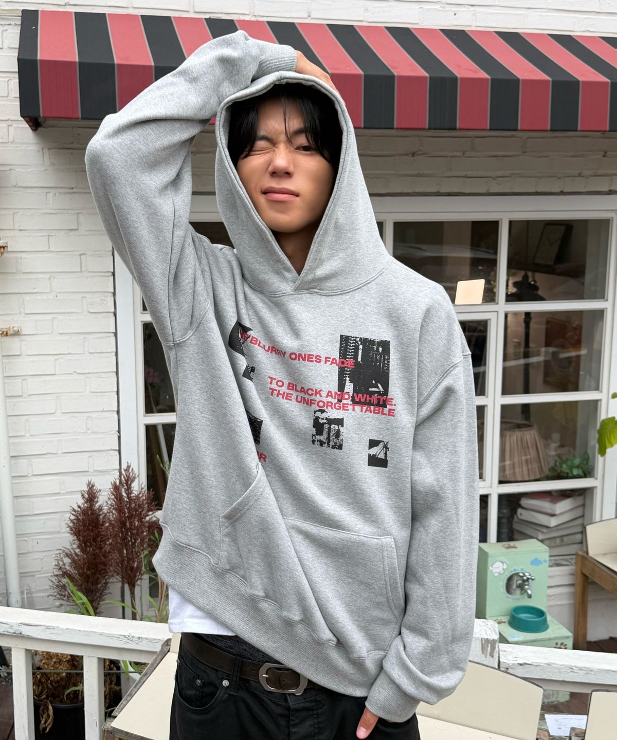 아모우(AMOU) Fade Picture Hoodie GRAY