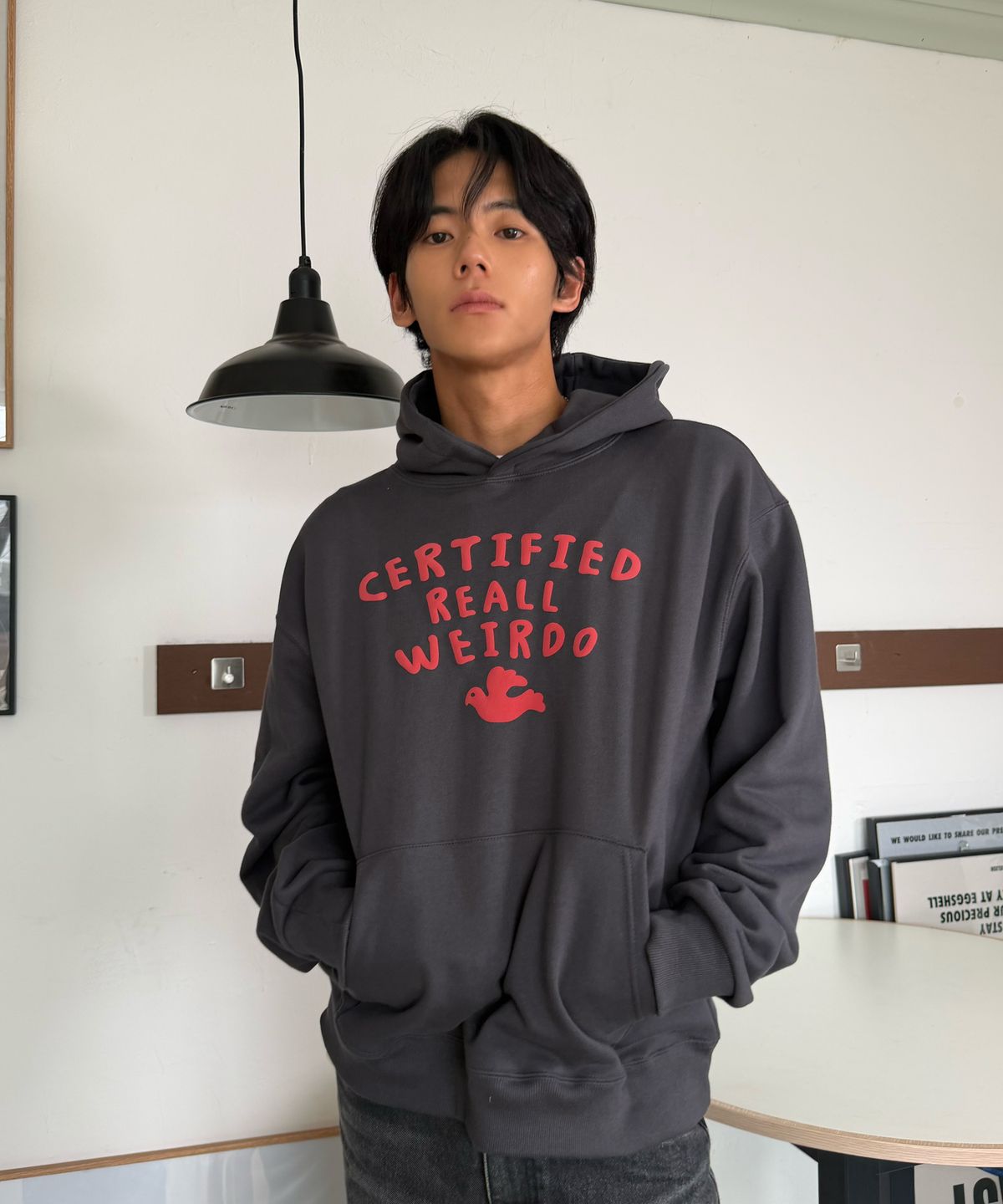 아모우(AMOU) Weirdo Hoodie CHACOAL GRAY