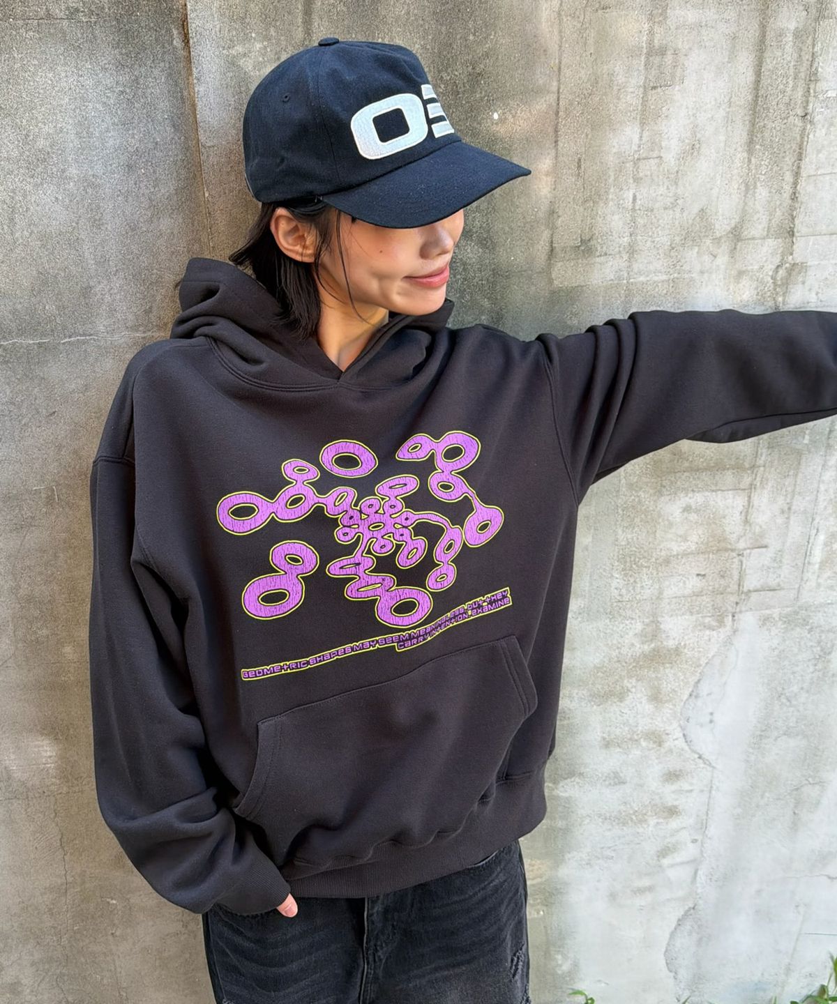 아모우(AMOU) Mitosis Hoodie BLACK