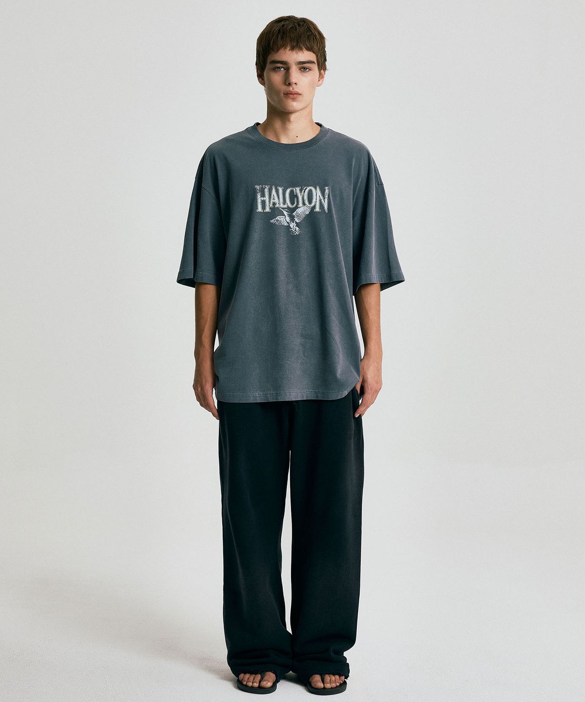 마티레(MTTIRÉ) HALCYON STATUE WASHED T-SHIRT / NAVY