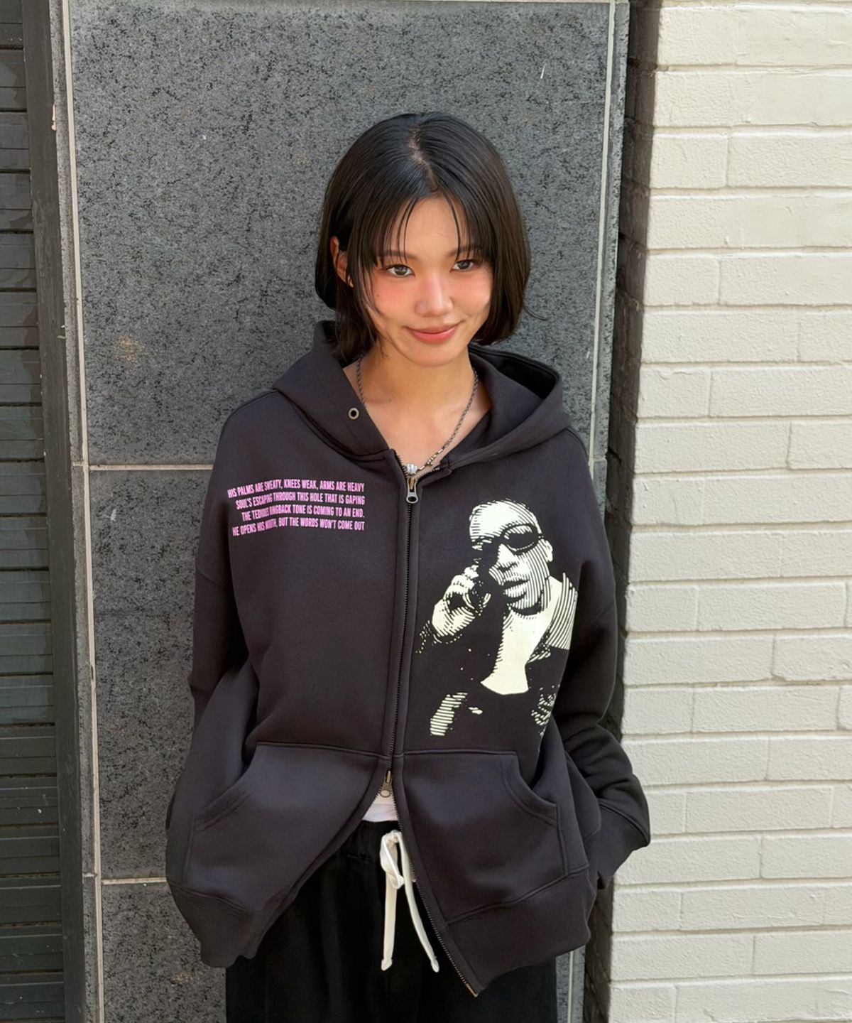 아모우(AMOU) Hotline Hoodie Zip-up BLACK