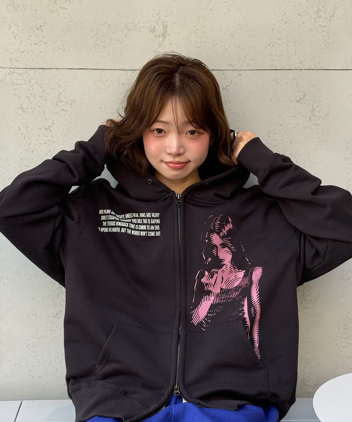 아모우(AMOU) Call back Hoodie Zip-up BLACK