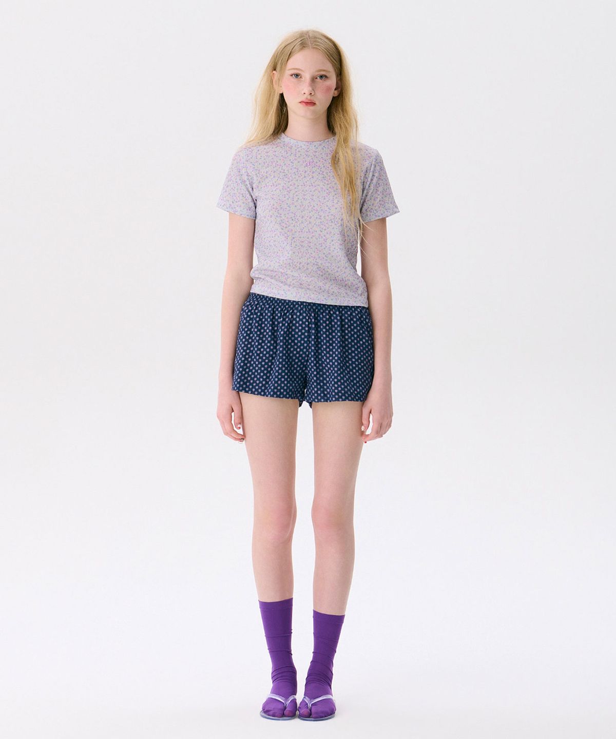 준준스페이스(JUNEJUNE SPACE) Floral Fitted T-shirts_Purple(꽃무늬 슬림핏 티셔츠_퍼플)