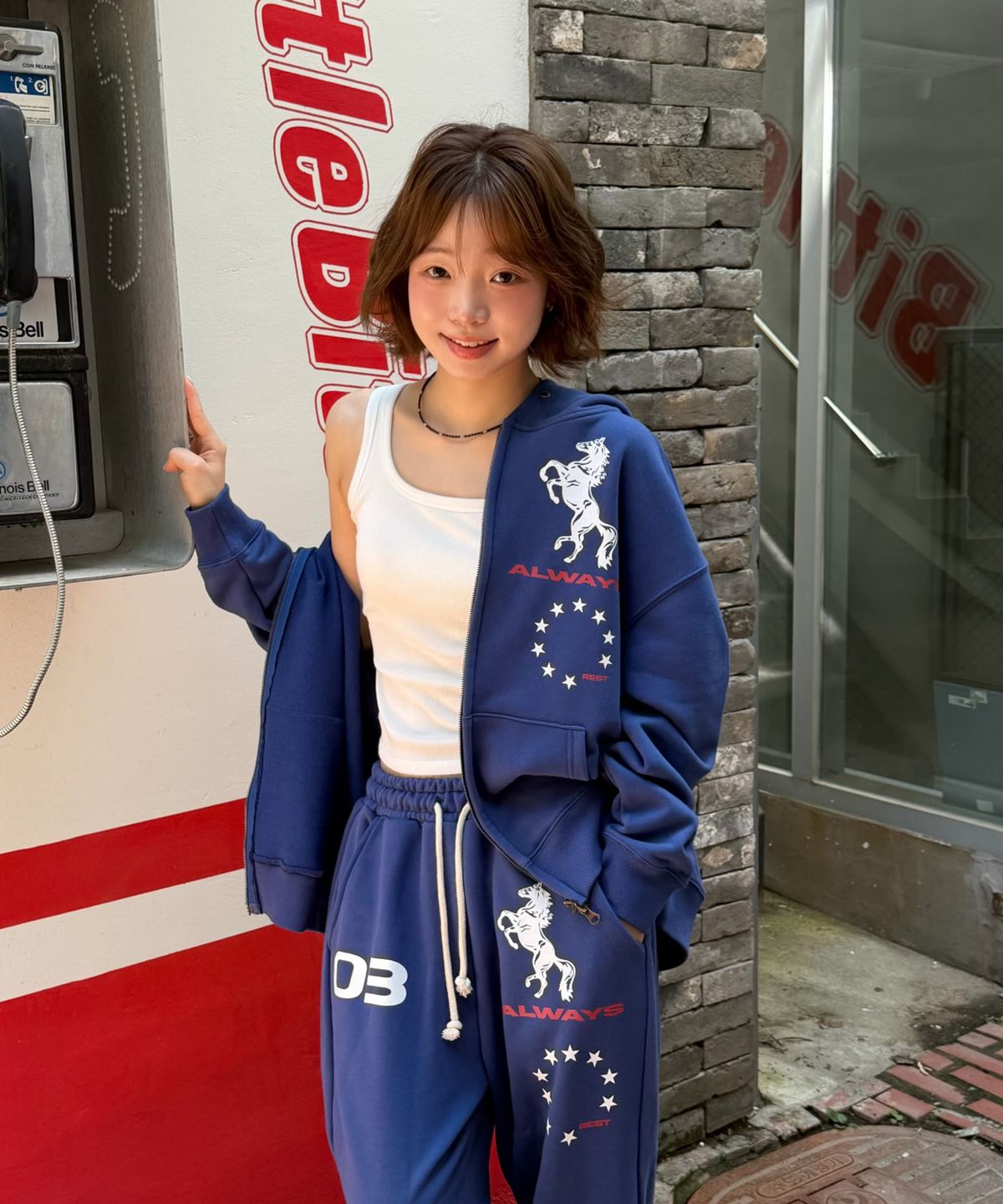 아모우(AMOU) AMOU Horse Sweat pants BLUE
