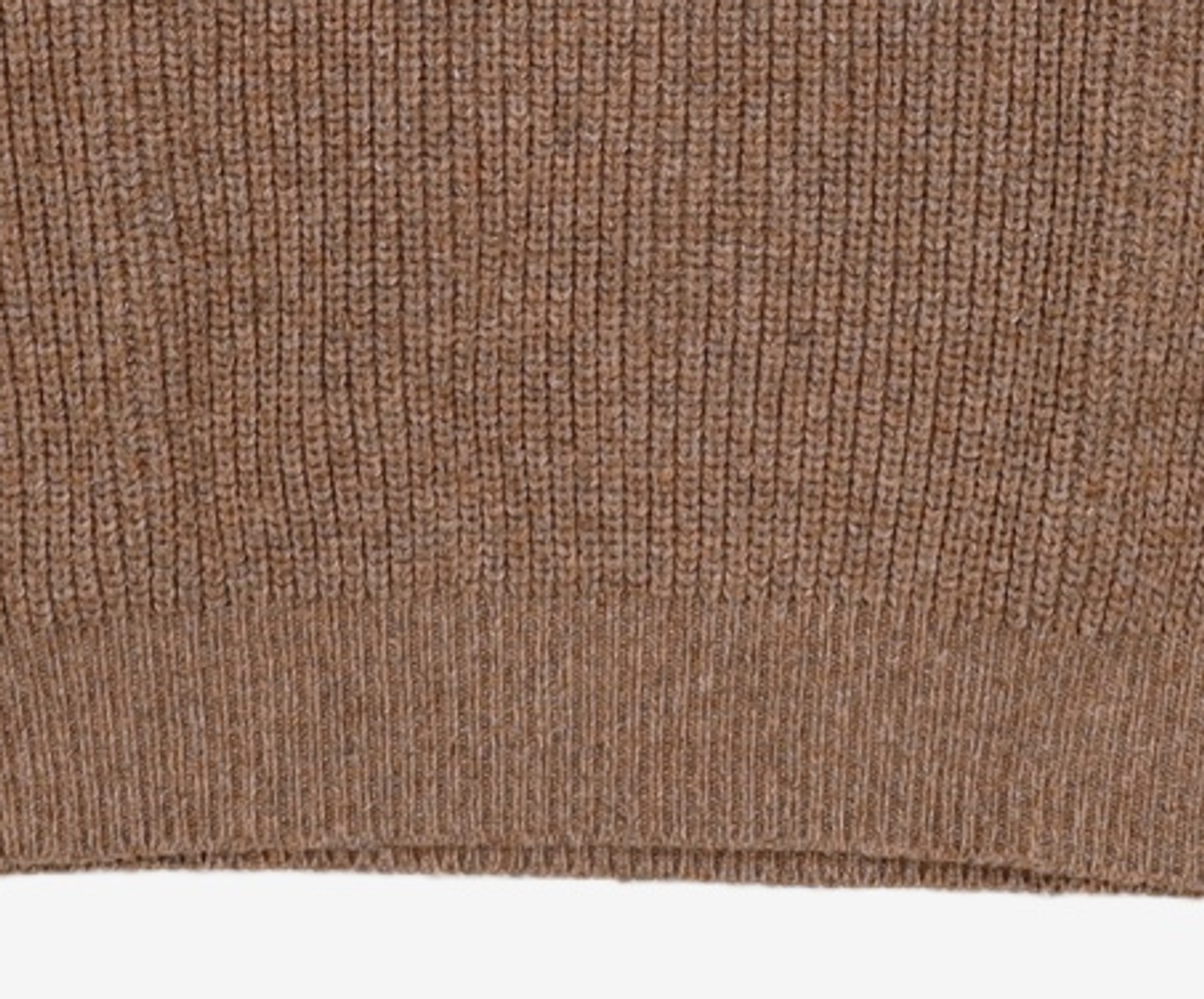 프리즘웍스(FRIZMWORKS) HALF ZIP MOCK NECK KNIT _ COCOA M