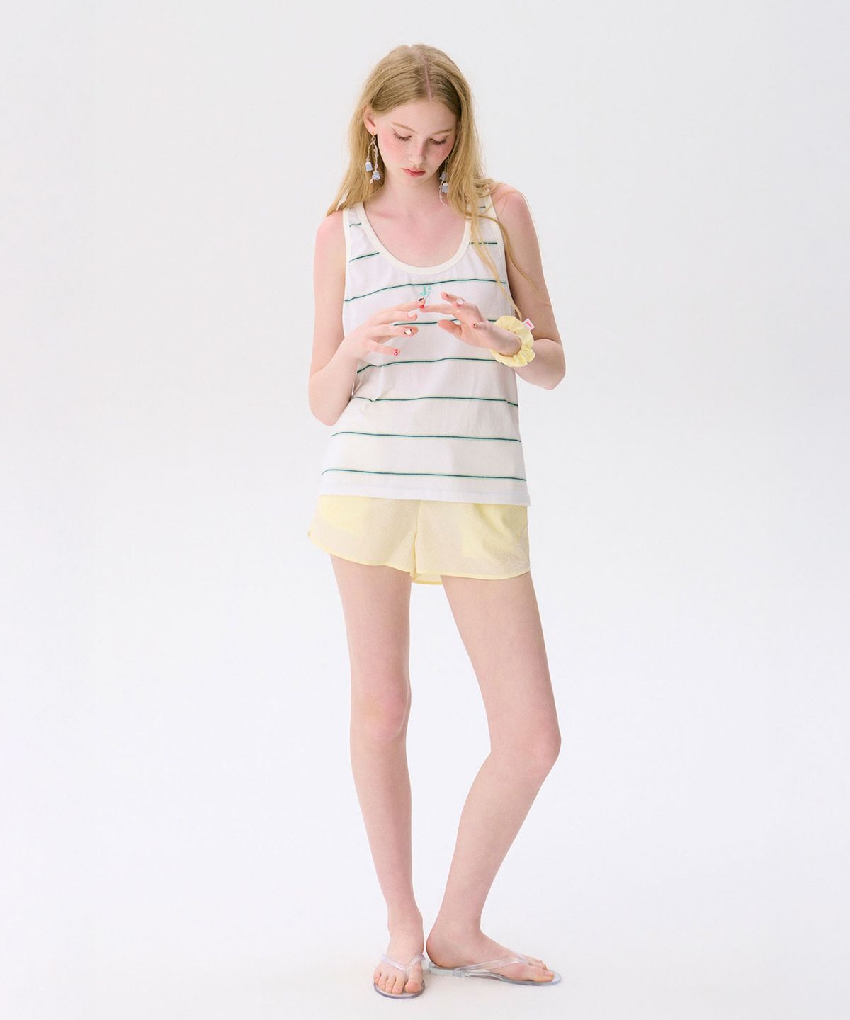 준준스페이스(JUNEJUNE SPACE) Striped Sleeveless Top_White(스트라이프 민소매 탑_화이트)