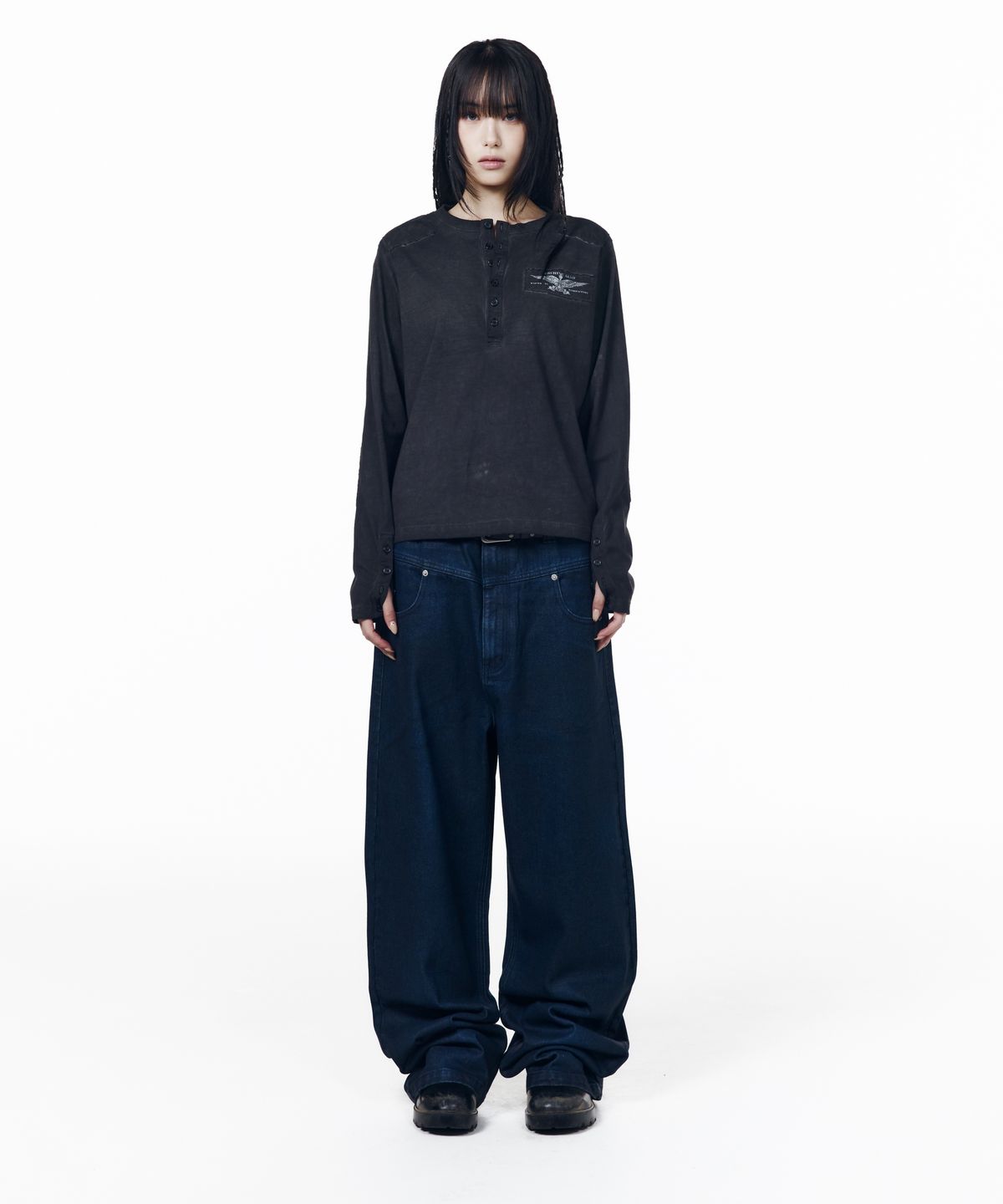 아캄(AAKAM) Glazed Wax Denim Pants (Indigo)
