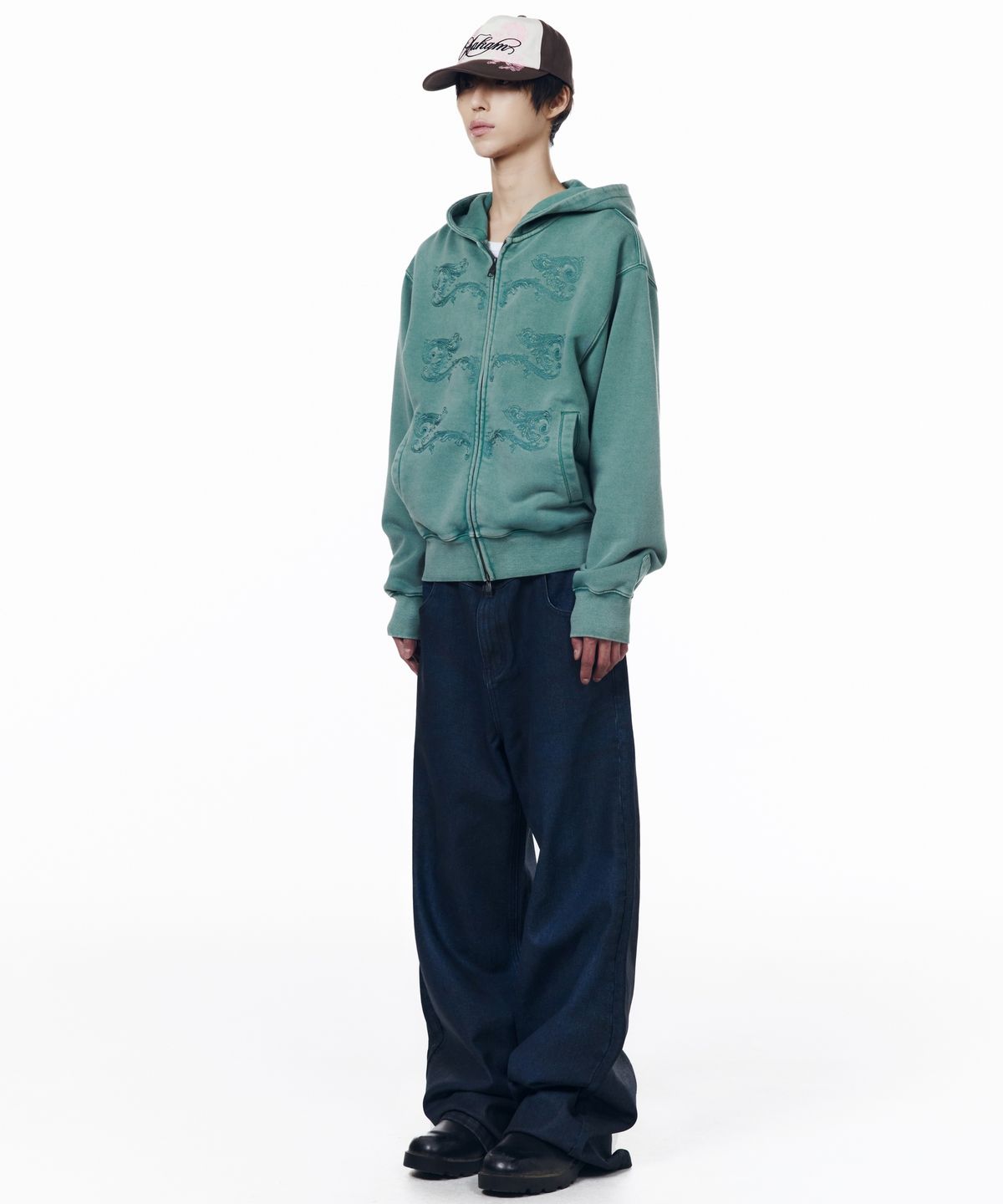 아캄(AAKAM) Glazed Wax Denim Pants (Indigo)