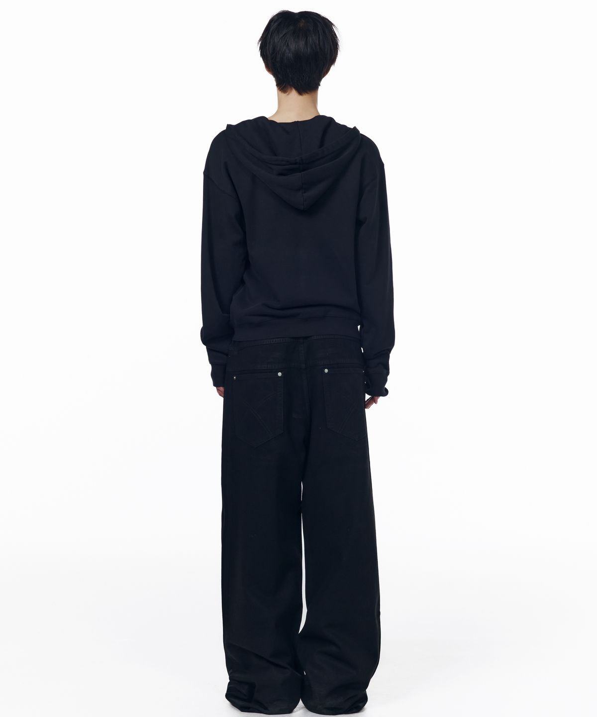 아캄(AAKAM) Glazed Wax Denim Pants (Black)