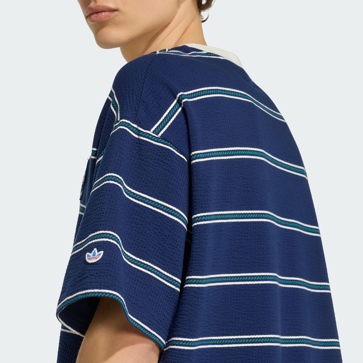아디다스(ADIDAS) 리조트 S 티 M KW8248