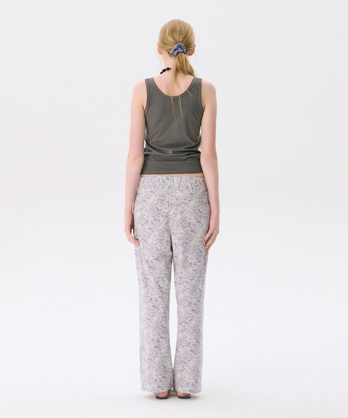 준준스페이스(JUNEJUNE SPACE) 26 Flower Banding Pants_Grey(26 플라워 밴딩 팬츠_그레이)