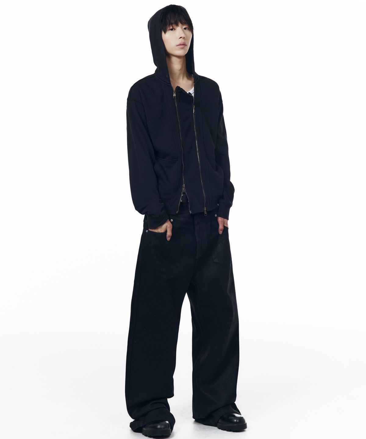 아캄(AAKAM) Double Zippered Zip-Up Hoodie (Black)