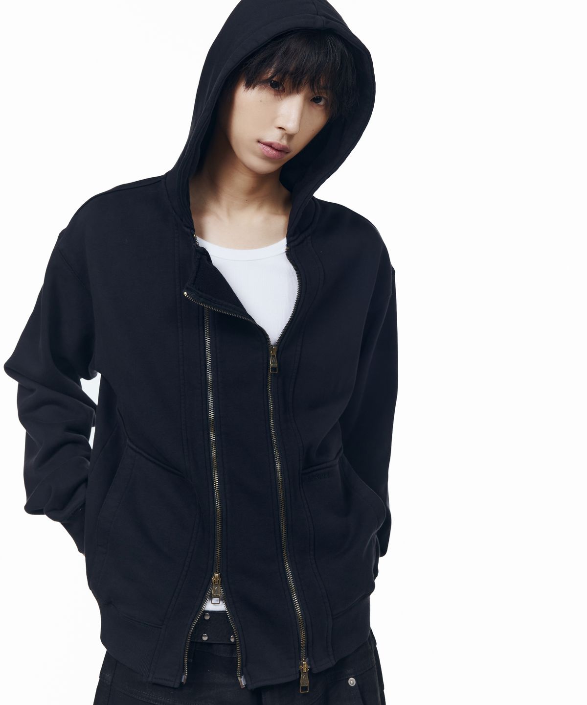아캄(AAKAM) Double Zippered Zip-Up Hoodie (Black)