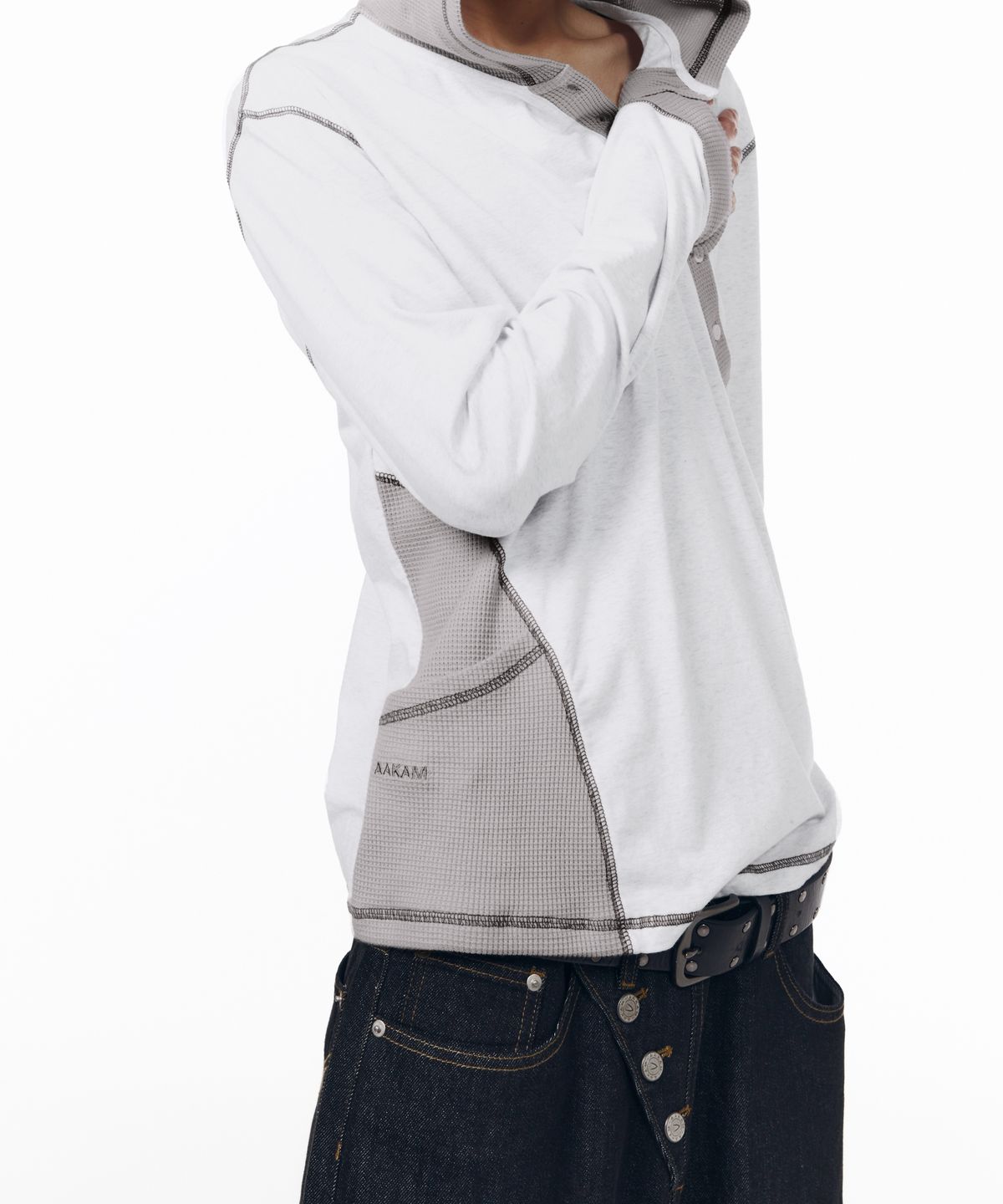 아캄(AAKAM) Slant Cut Hooded Long Sleeve (Light Gray)