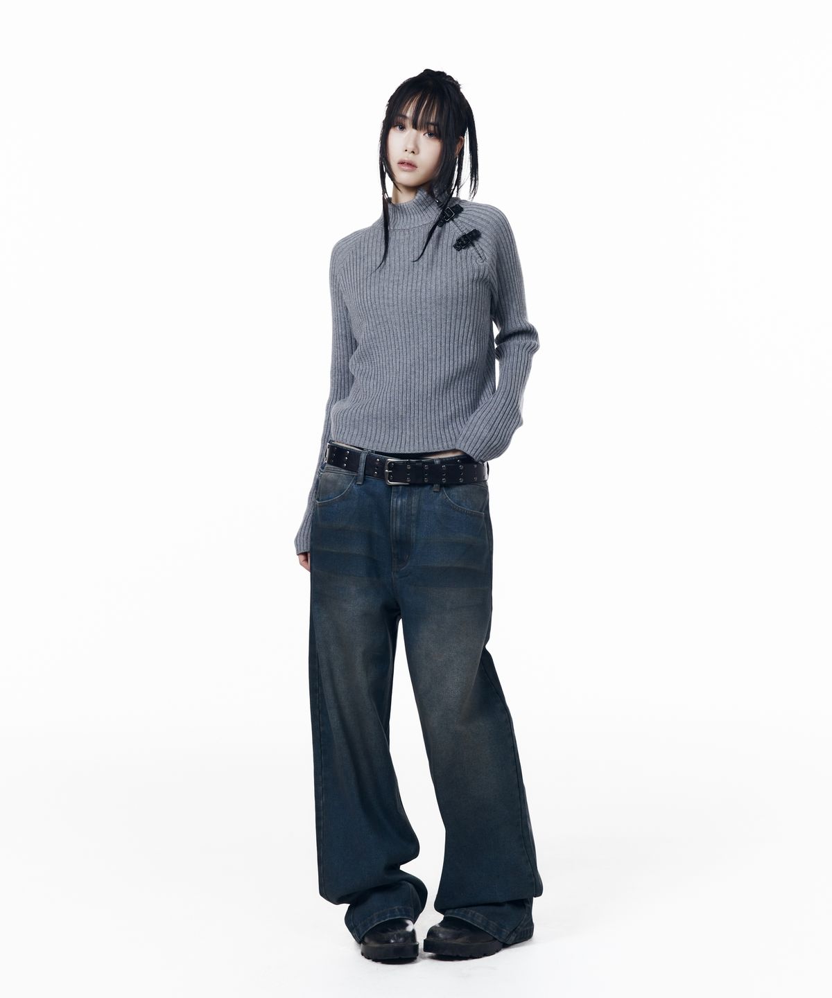 아캄(AAKAM) Slant Zipper Belted Knit (Gray)