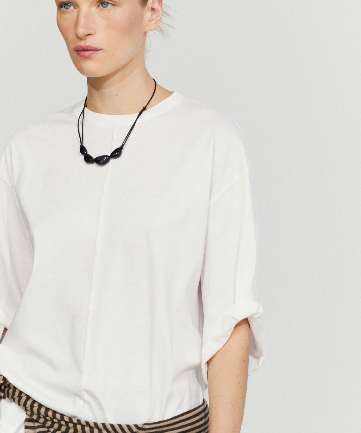 마시모두띠(MASSIMO DUTTI) 100% 코튼 솔기 반팔 티셔츠