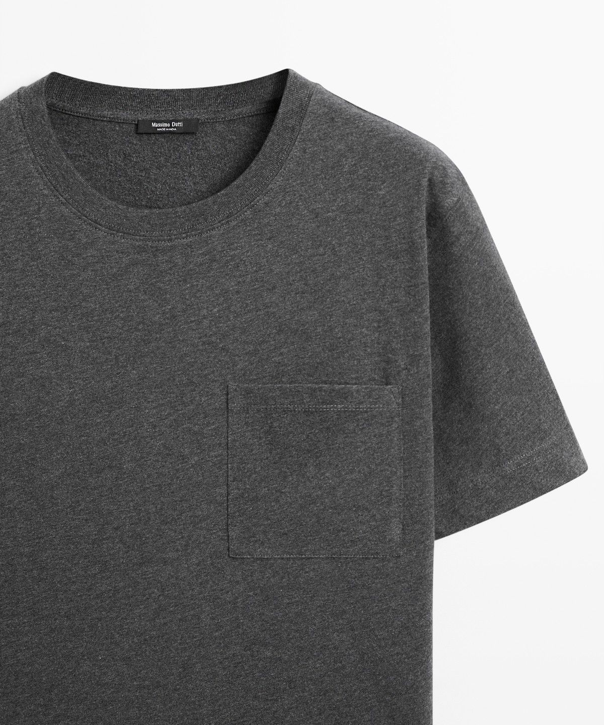 마시모두띠(MASSIMO DUTTI) 포켓 디테일 반팔 티셔츠