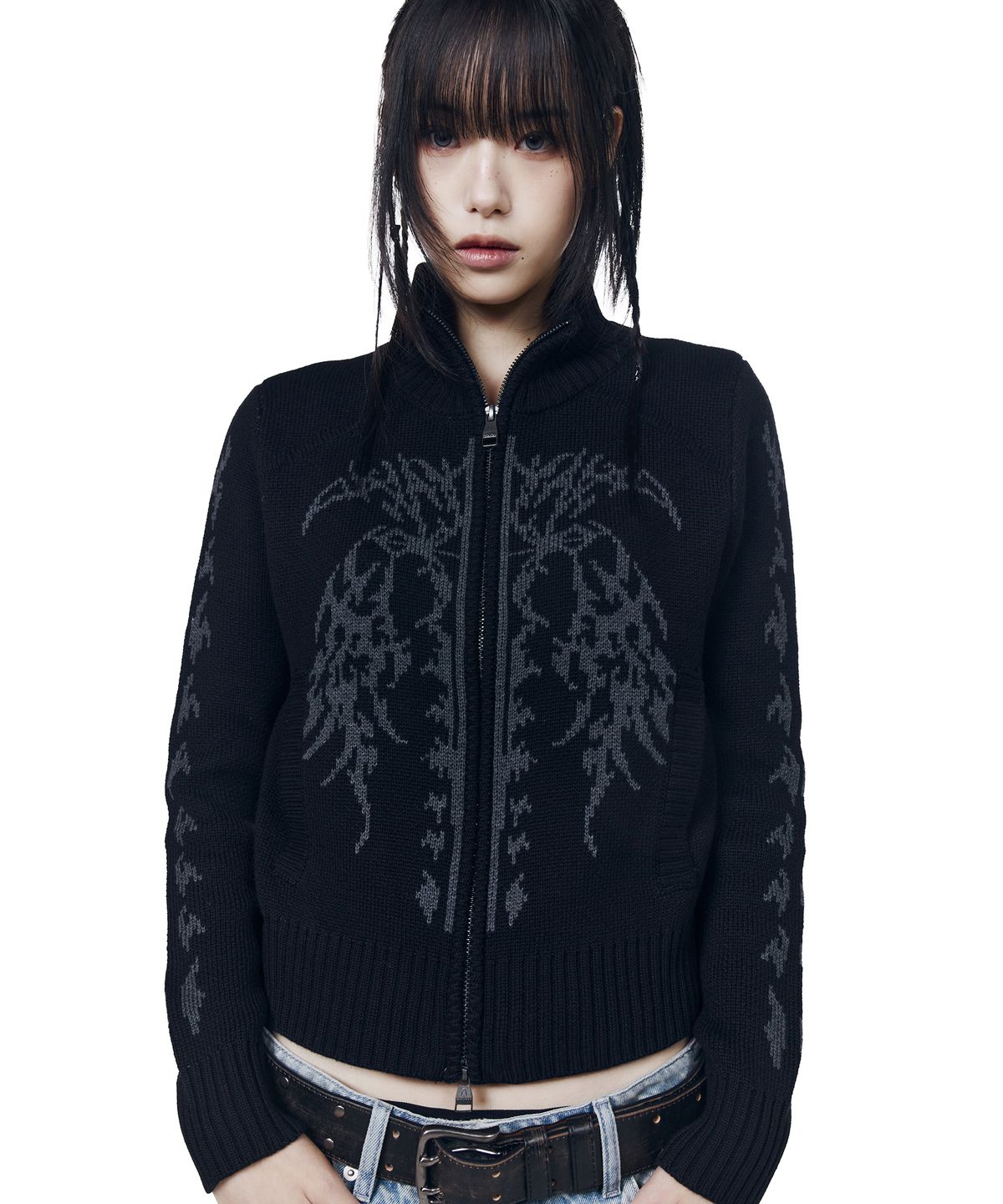 아캄(AAKAM) Gothic Jacquard Knit Zip-Up (Black)