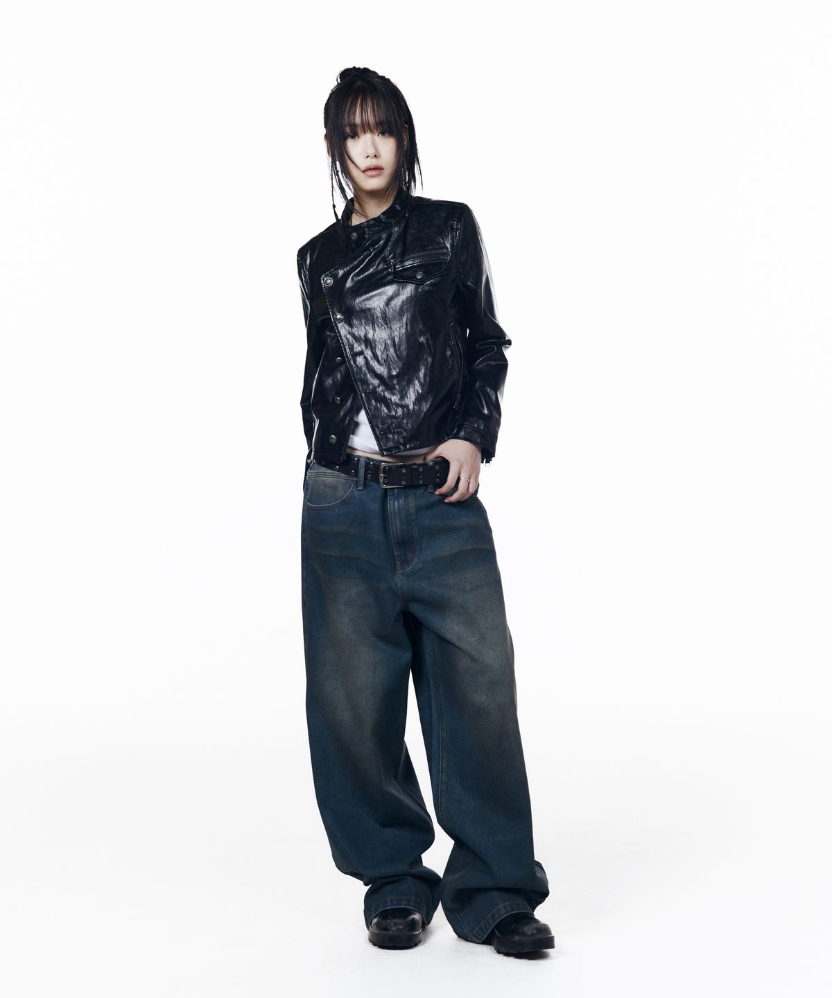 아캄(AAKAM) Slant Studded Leather Jacket (Black)