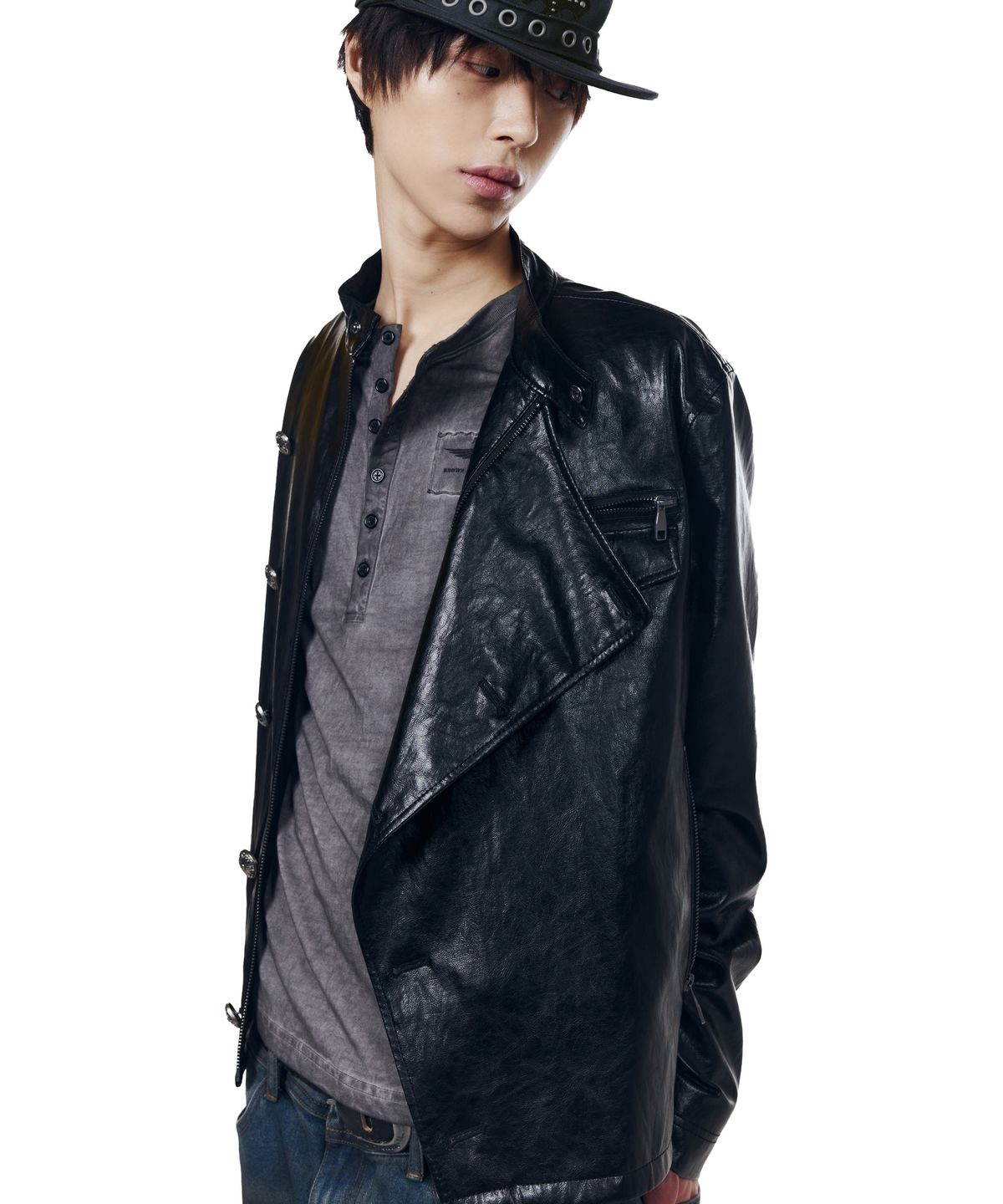 아캄(AAKAM) Slant Studded Leather Jacket (Black)