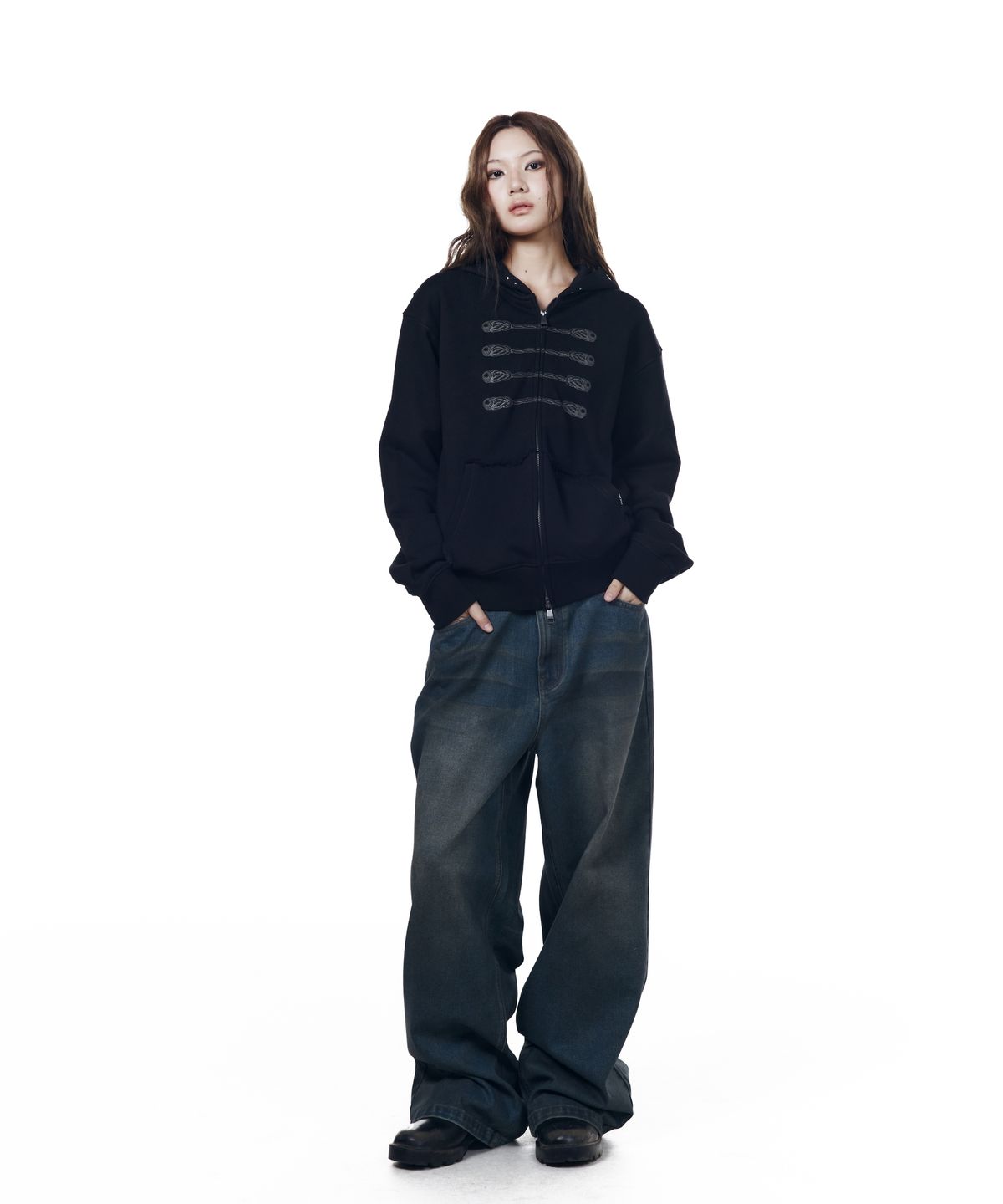 아캄(AAKAM) Napoleon Printed Zip-Up Hoodie (Black)