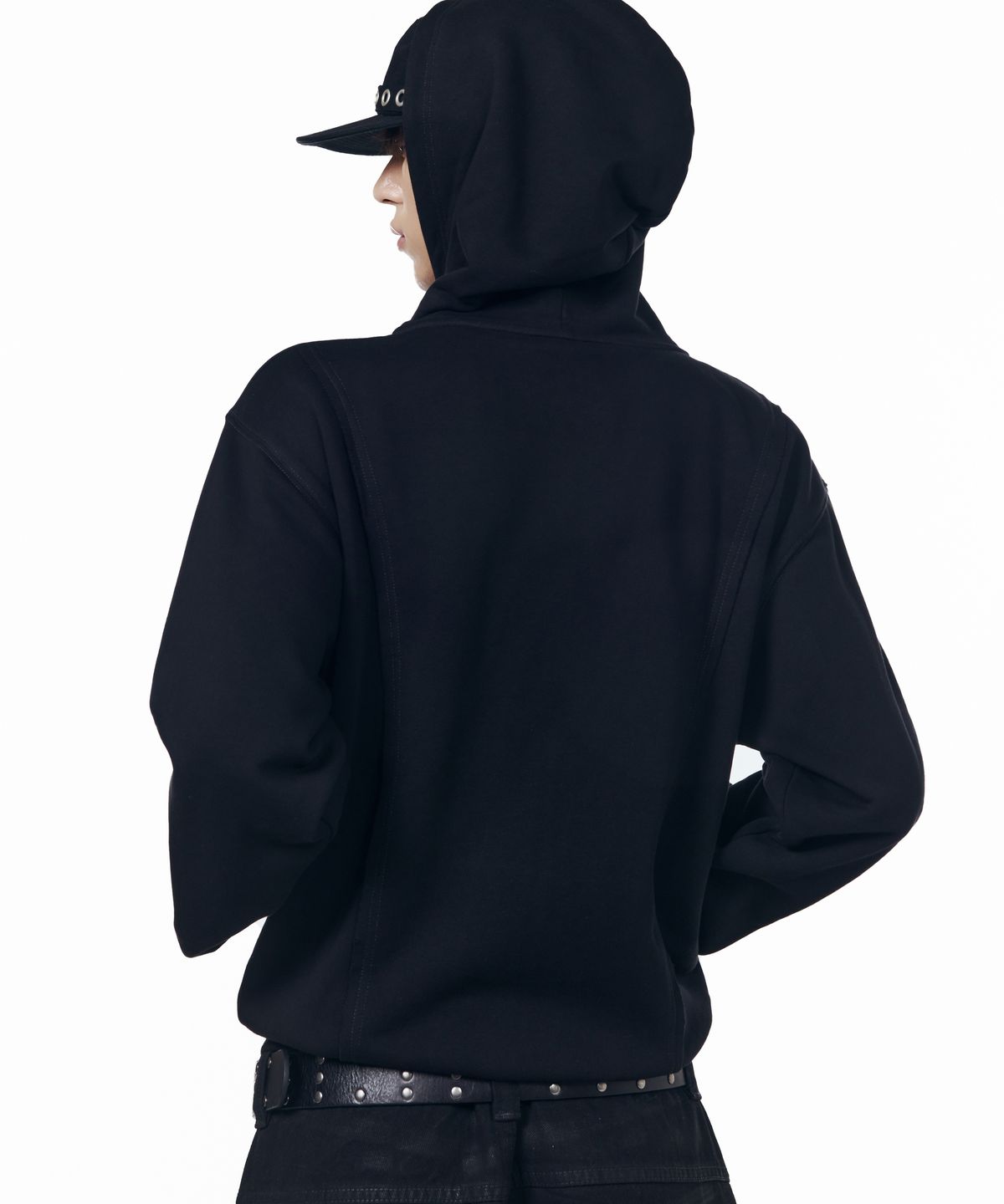 아캄(AAKAM) Napoleon Printed Zip-Up Hoodie (Black)