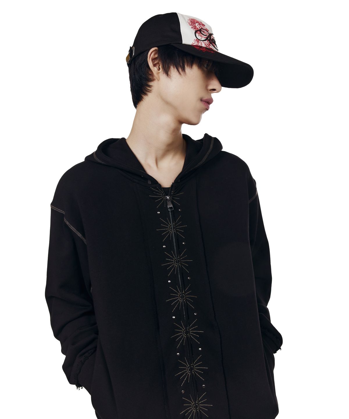 아캄(AAKAM) Starburst Zip-Up Hoodie (Black)