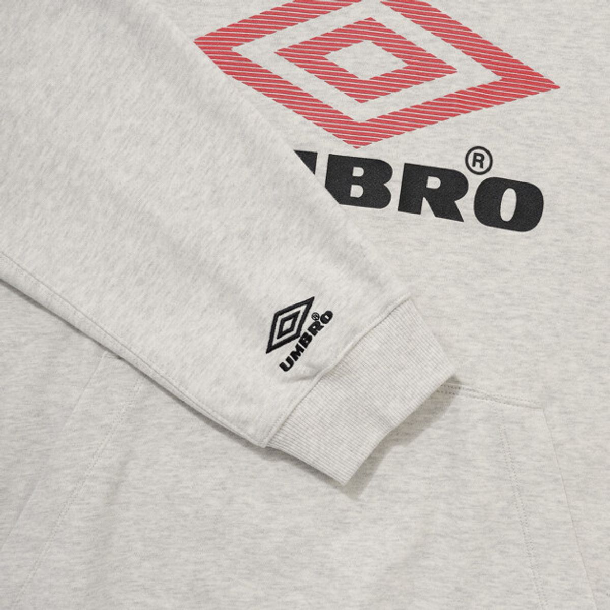 엄브로(UMBRO) 크리스피 타슬란 솔리드 후드 티셔츠 그레이 UR321CHD96