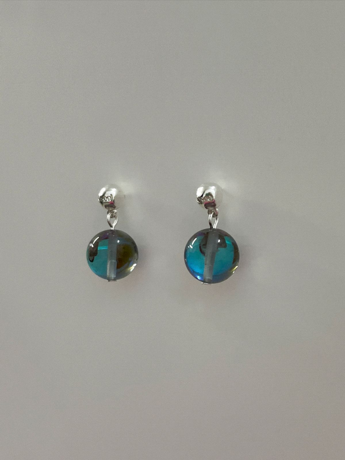 소수(SOSOO) Aurora SOSOO Ball Drop Earrings