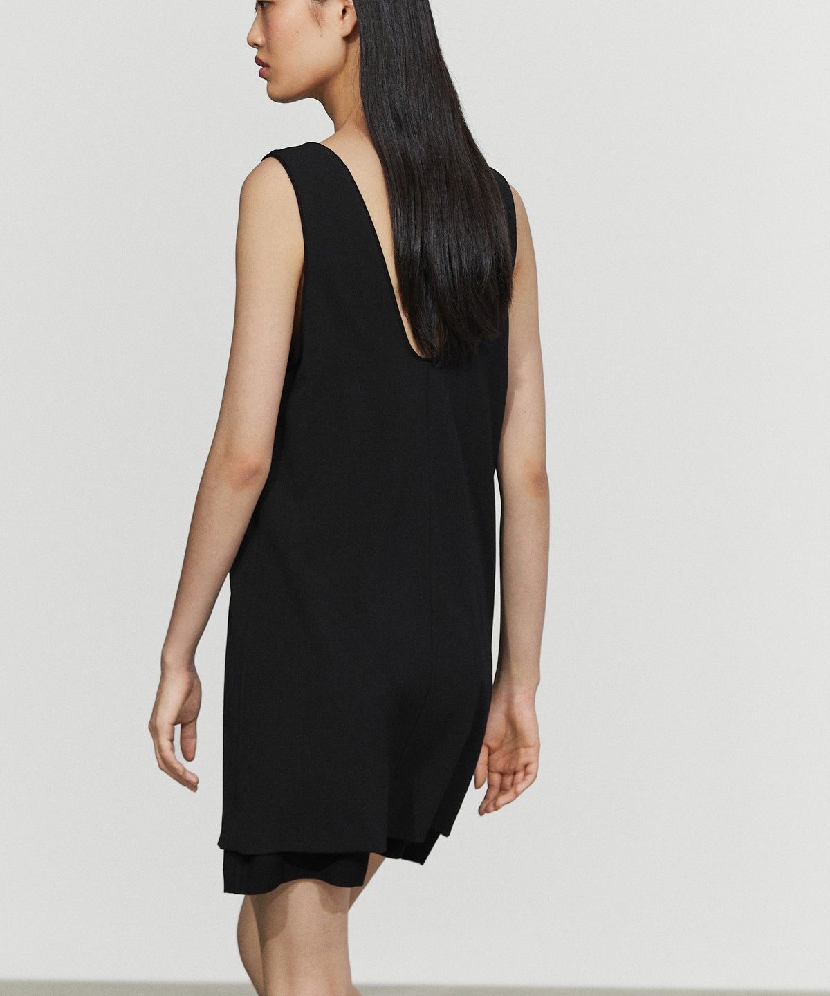 마시모두띠(MASSIMO DUTTI) 더블 패브릭 미디 원피스