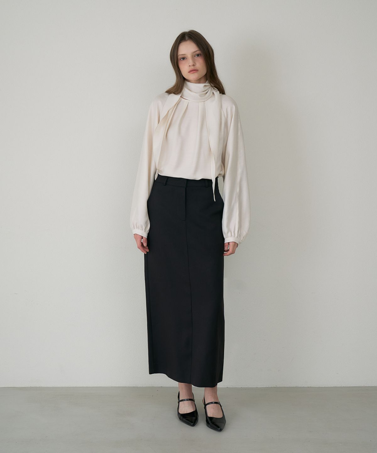 드헤베(DEHEVE) Wool Slim Long Skirt [Black]