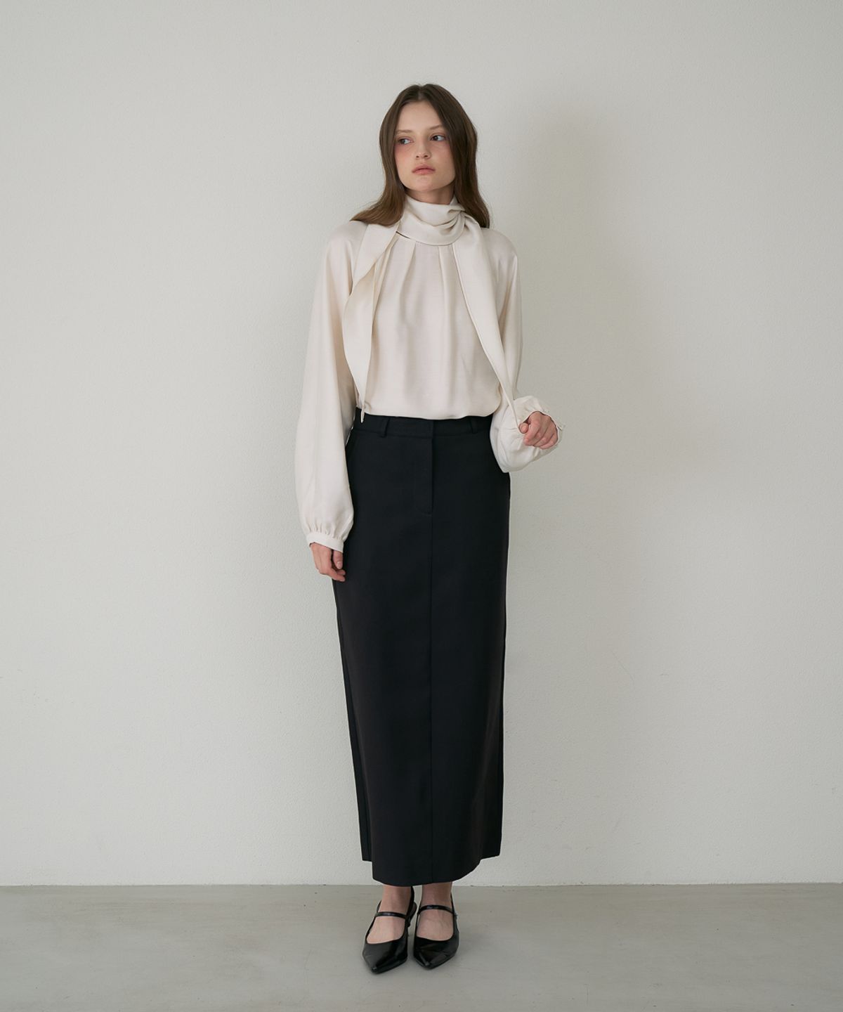 드헤베(DEHEVE) Wool Slim Long Skirt [Black]