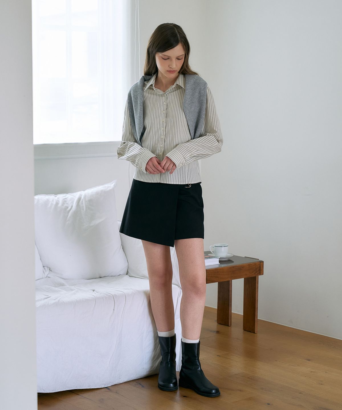 드헤베(DEHEVE) Buckle Wrap Skirt Pants [Black]