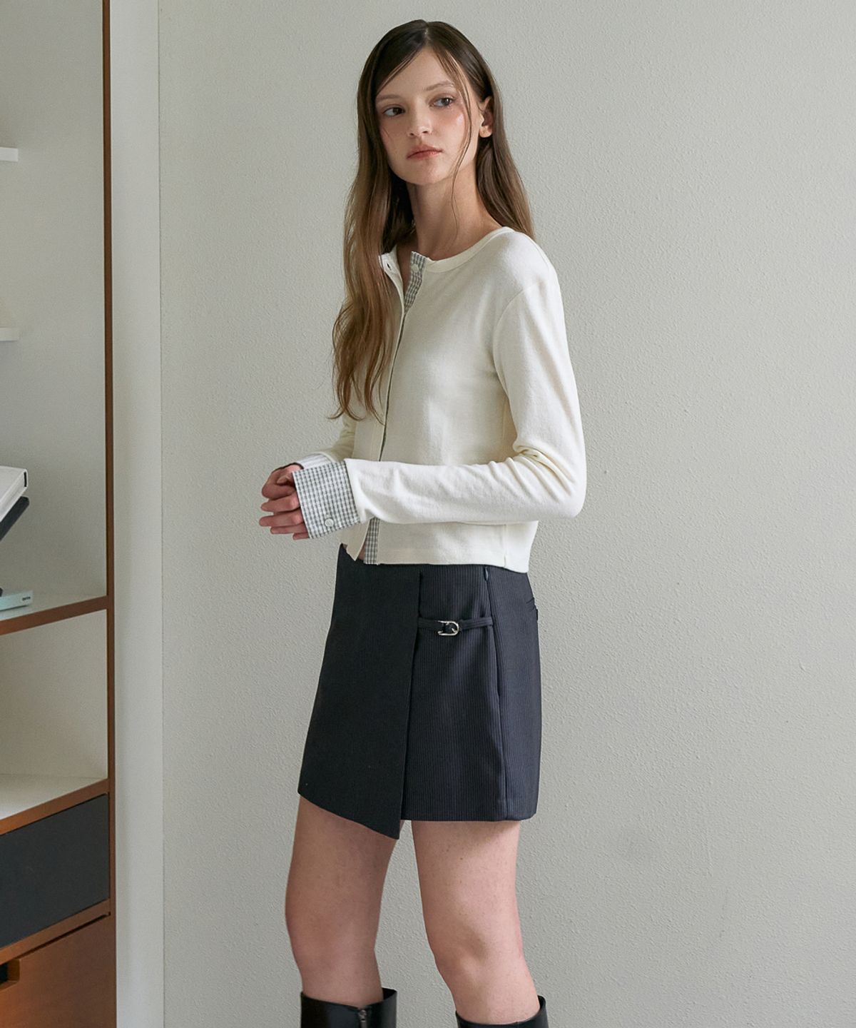 드헤베(DEHEVE) Buckle Wrap Skirt Pants [Charcoal]