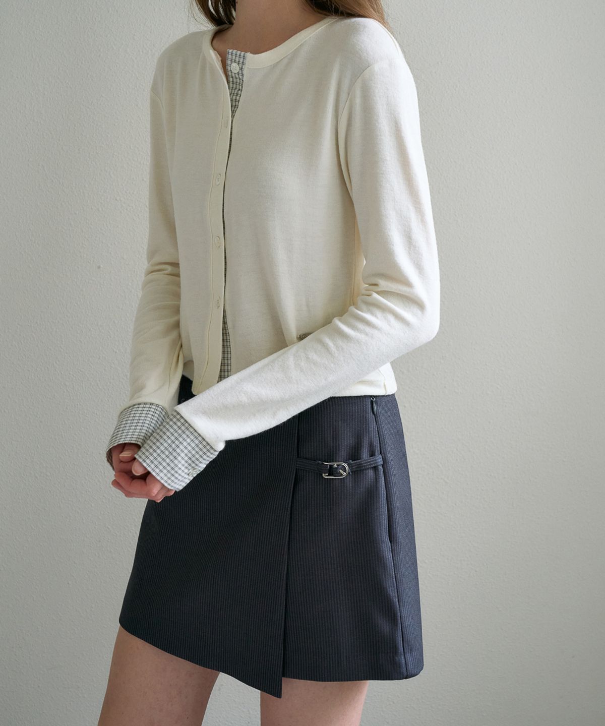 드헤베(DEHEVE) Buckle Wrap Skirt Pants [Charcoal]