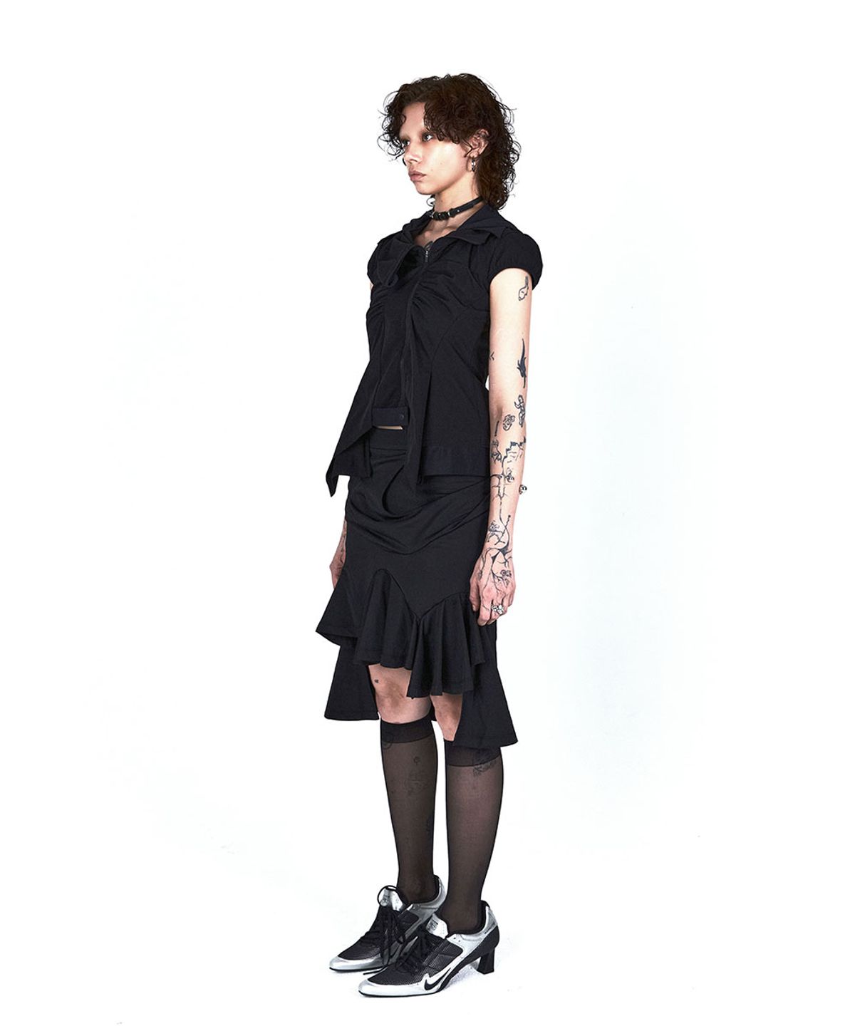 디프런티스(DIFFERENTIS) Hooded Zip Shirt (BK)