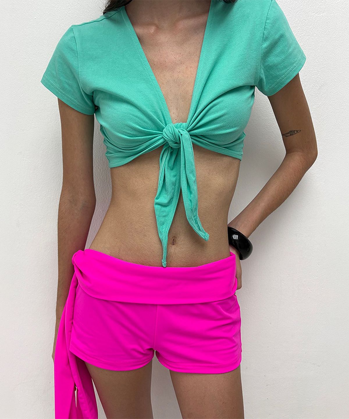 저스트하우스(JUSTHAUS) TIE FRONT BOLERO TOP, MINT