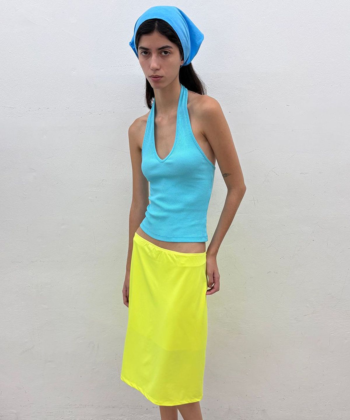 저스트하우스(JUSTHAUS) NEON MIDI SKIRT, YELLOW