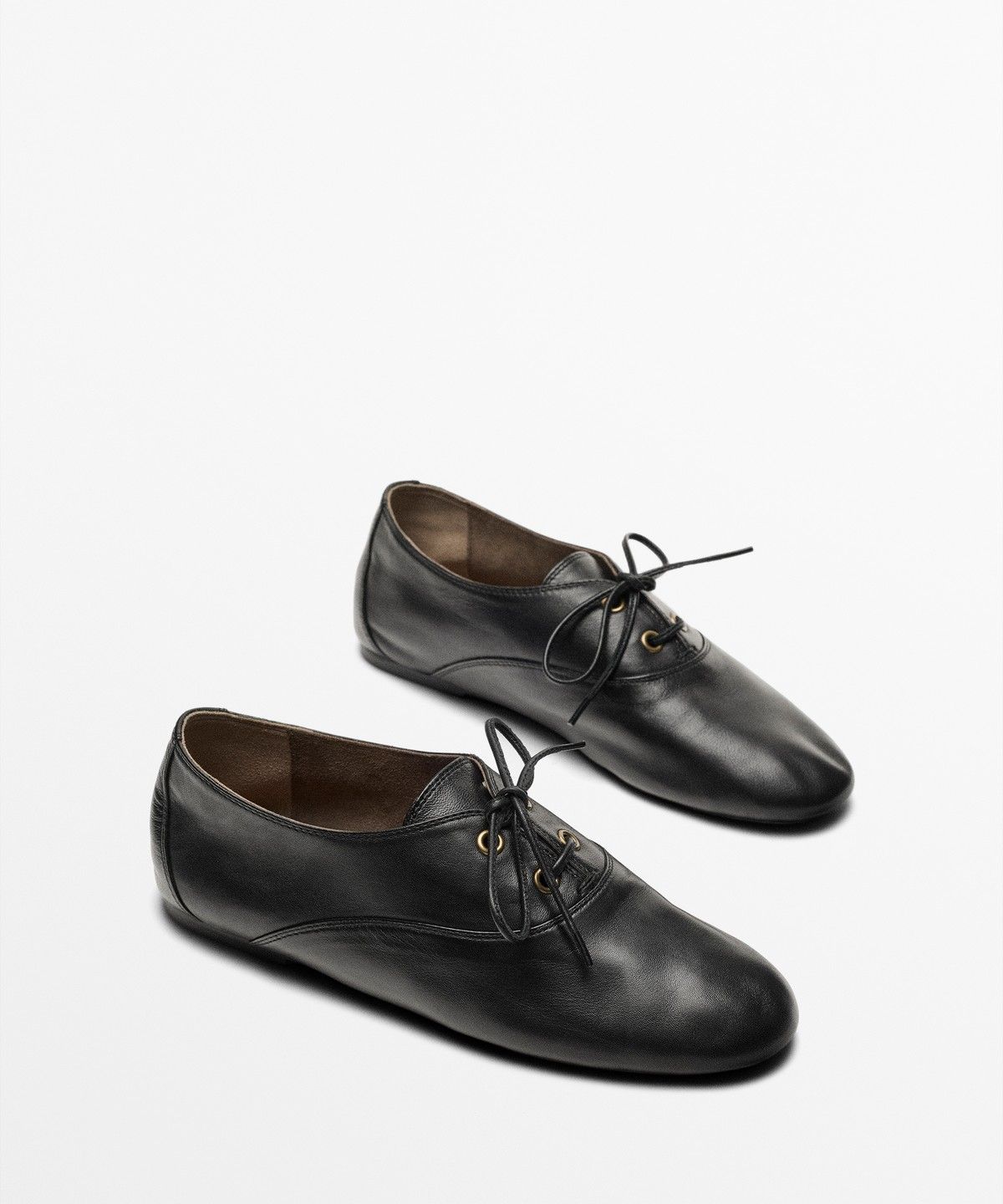 마시모두띠(MASSIMO DUTTI) 소프트 레더 레이스업 슈즈