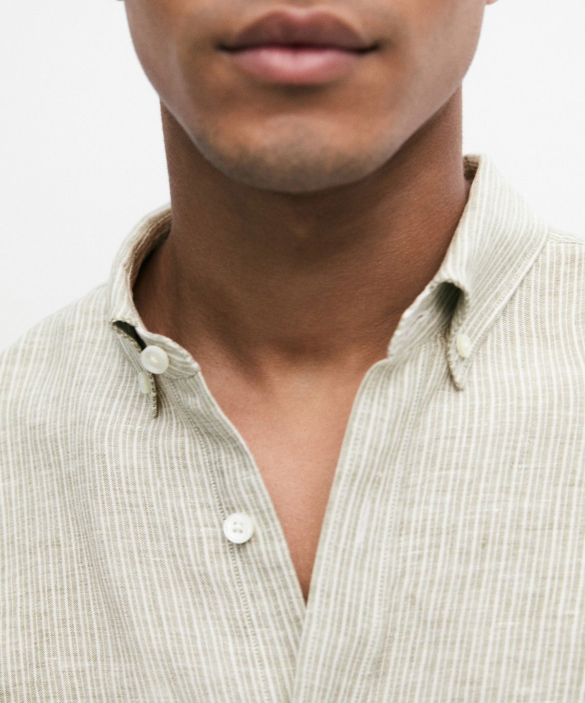 마시모두띠(MASSIMO DUTTI) 100% 린넨 레귤러 핏 스트라이프 셔츠