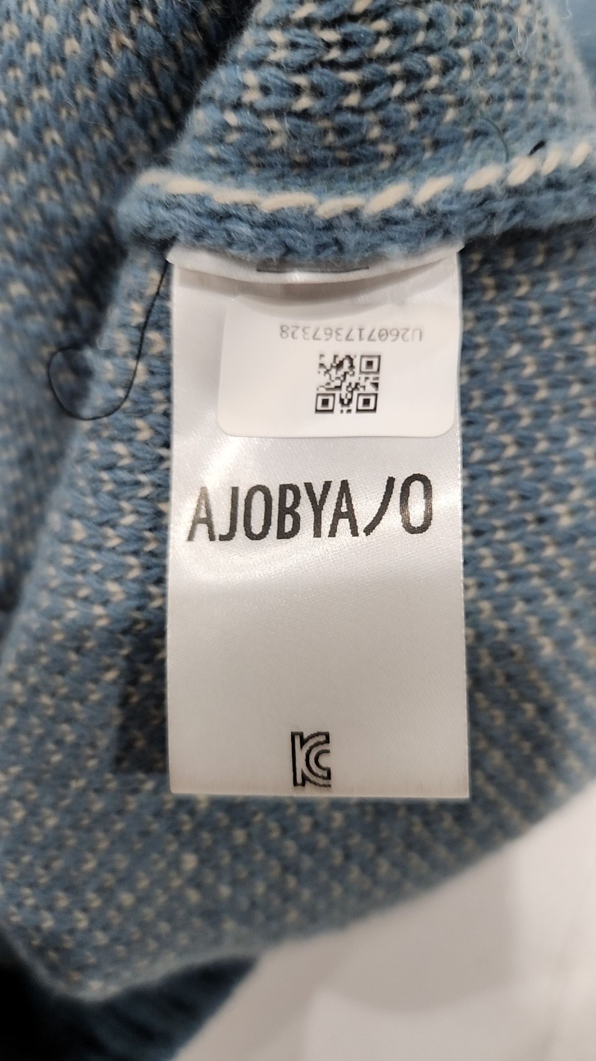 아조바이아조(AJOBYAJO) 니트/스웨터